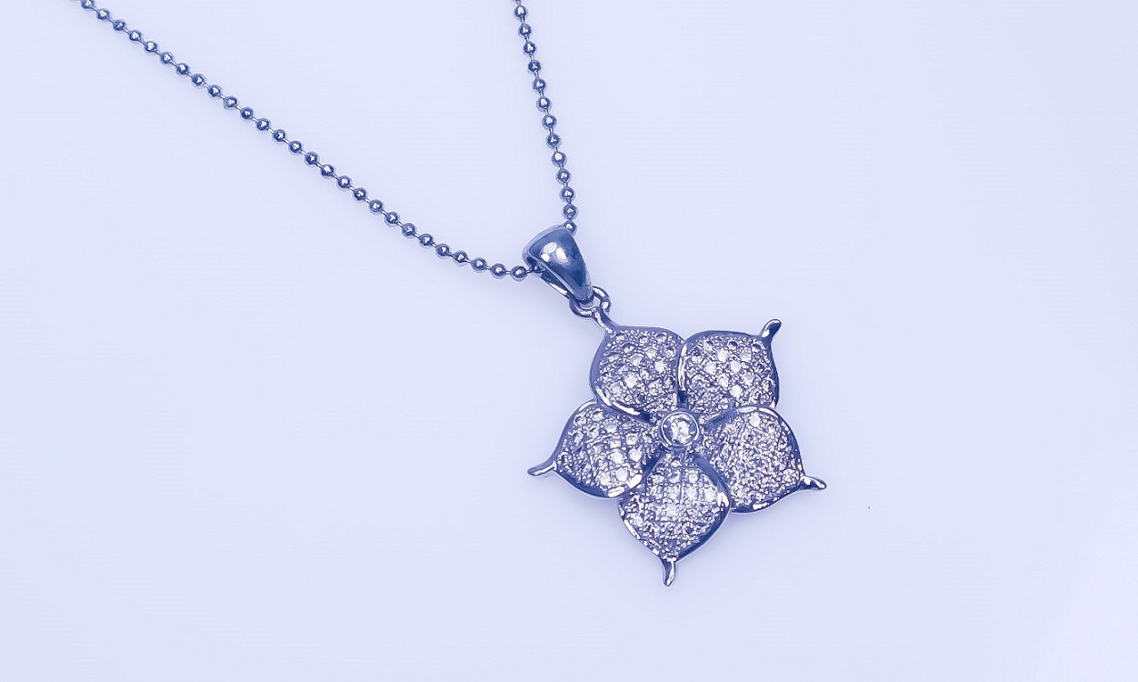 925 Sterling Silver CZ Flower Pendant