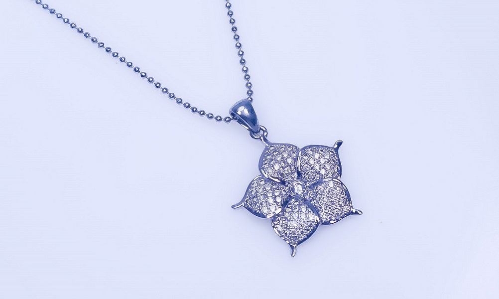 925 Sterling Silver CZ Flower Pendant